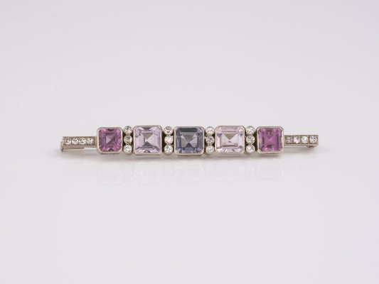 Auction 146<br>EDELSTEIN BROSCHE