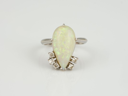 Auction 146<br>OPAL RING