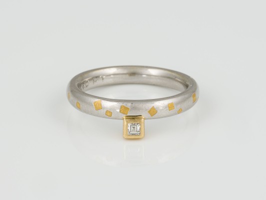 Auction 146<br>DIAMANT RING