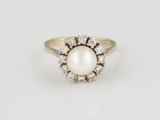 Auction 146<br>PERLEN RING