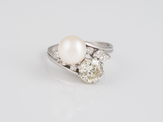 Auction 146<br>MOI ET TOI RING