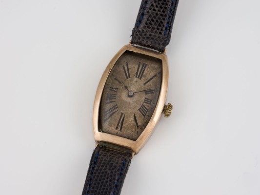Auction 146<br>DAMENUHR 