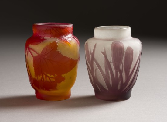 Auction 146<br>ZWEI MINIATUR-VASEN
