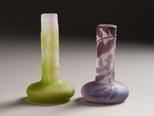 Auction 146<br>ZWEI MINIATUR-SOLIFLOREVASEN