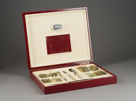 Auction 146<br>30-TEILIGES 'ART DECO' BESTECK IN ORIGINALKASTEN