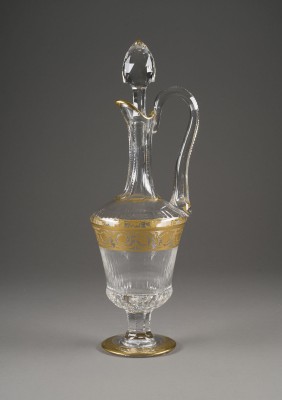 Auction 146<br>WEINKARAFFE MIT STÖPSEL 'THISTLE GOLD'