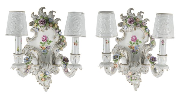 Auction 146<br>PAAR WANDLEUCHTER MIT LITHOPHANIEN
