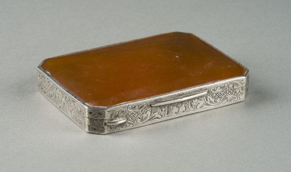 Auction 146<br>ACHAT-SCHNUPFTABAKDOSE