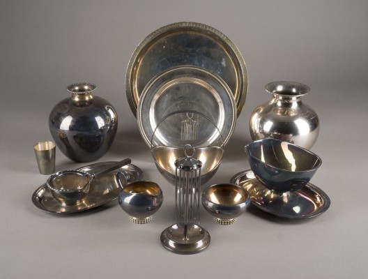 Auction 146<br>ZWÖLF-TEILIGES KONVOLUT SILBEROBJEKTE