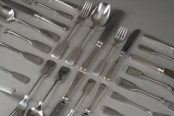 Auktion 146<br>117-TEILIGES 'SPATEN' BESTECK FÜR 12 PERSONEN
