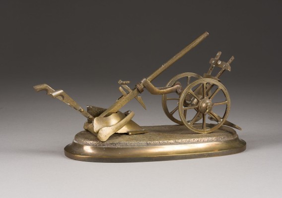 Auktion 146<br>MINIATUR-BRONZEPFLUG