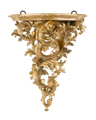 Auction 146<br>KLEINE ROKOKO WANDKONSOLE