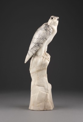 Auction 146<br>FALKE AUF EINEM FELSVORSPRUNG