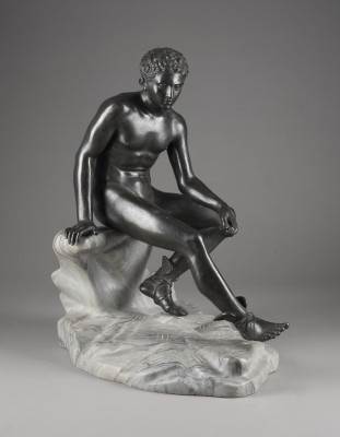 Auktion 146<br>SITZENDER HERMES AUS HERCULANEUM
