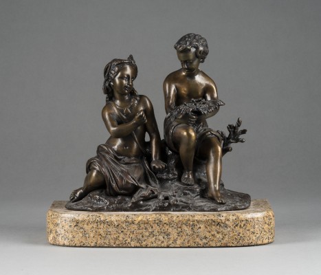 Auction 146<br>ZWEI SITZENDE KINDERFIGUREN