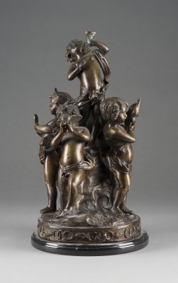 Auction 146<br>FIGURENGRUPPE MIT PUTTENFIGUREN