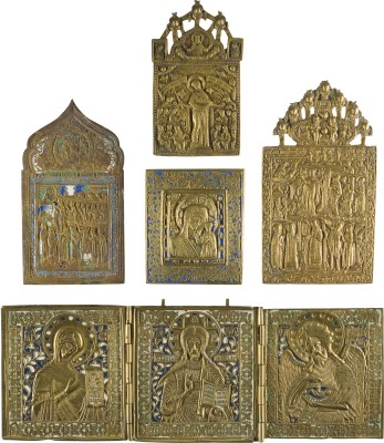 Bild SAMMLUNG VON FÜNF BRONZE-IKONEN: DARSTELLUNGEN DER GOTTESMUTTER SOWIE EIN TRIPTYCHON MIT DEESIS