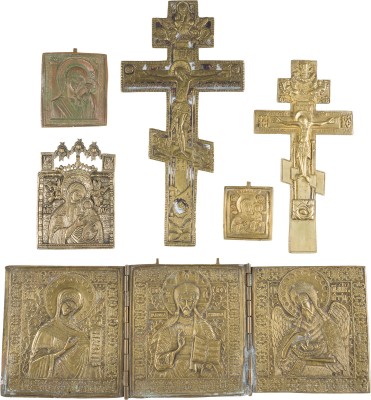 Bild SAMMLUNG VON SECHS BRONZE-IKONEN: KRUZIFIXE, DARSTELLUGEN DER GOTTESMUTTER SOWIE EIN TRIPTYCHON