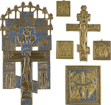 Auktion 147<br>SAMMLUNG VON SECHS BRONZE-IKONEN: KRUZIFIXE SOWIE FESTTAGE