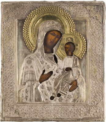 Auction 147<br>GROSSE IKONE MIT DER GOTTESMUTTER IWERSKAJA MIT OKLAD