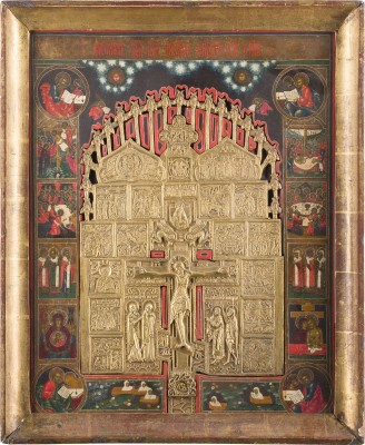 Auction 147<br>GROSSFORMATIGE STAUROTHEK MIT DER KREUZIGUNG CHRISTI, DEN EVANGELISTEN, HEILIGEN UND GNADENBILDERN DER GOTTESMUTTER