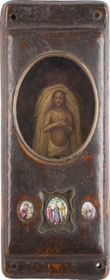 Auction 147<br>SELTENER KASTEN MIT DEM LEICHNAHM CHRISTI UND DREI FINIFTI