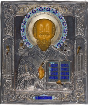 Auction 147<br>SEHR FEINE IKONE MIT DEM HEILIGEN NIKOLAUS VON MYRA MIT CLOISONNÉ-EMAIL-OKLAD
