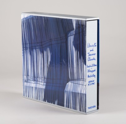 Auktion 149<br>'CHRISTO AND JEANNE CLAUDE VERHÜLLTER - WRAPPED REICHSTAG BERLIN 1971 - 1995' TASCHEN BUCH