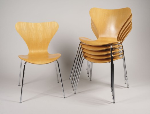 Auction 149<br>SECHS STÜHLE MODELL '3107'