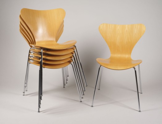 Auktion 149<br>SECHS STÜHLE MODELL '3107'