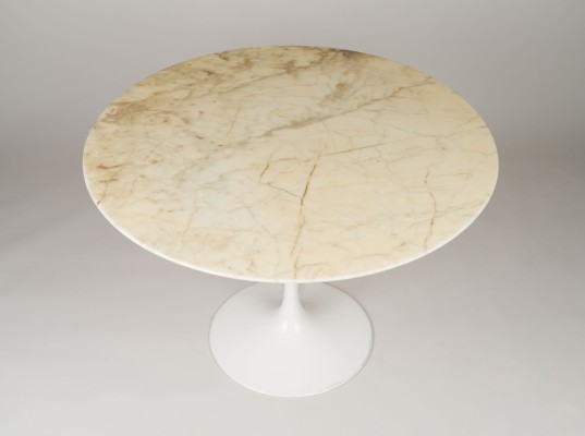 Bild KNOLL 'PEDESTAL' TULIP ESSTISCH