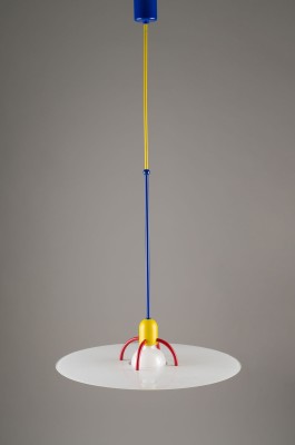 Auction 149<br>POSTMODERNE HÄNGELAMPE DER 1980ER JAHRE