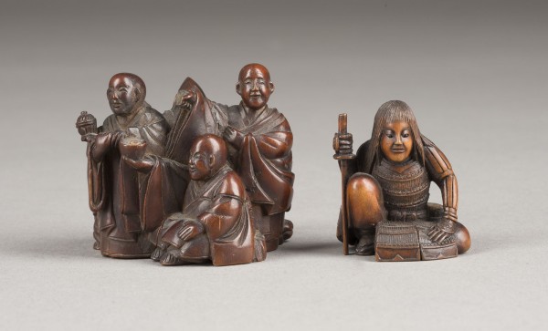 Auction 148<br>EIN NETSUKE UND EIN OKIMONO AUS HOLZ