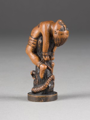 Bild EIN OKIMONO EINER MENSCHLICHEN FIGUR AUS HOLZ