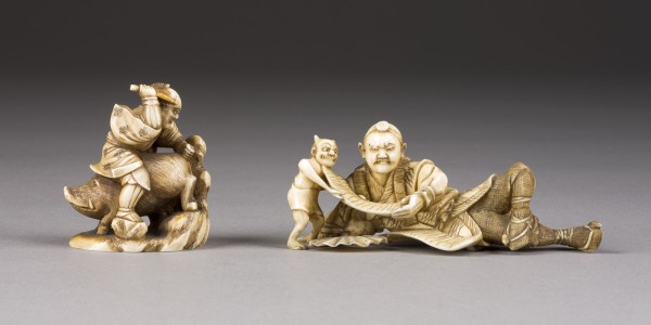 Auktion 148<br>ZWEI GESCHNITZTE OKIMONO-NETSUKE AUS ELFENBEIN