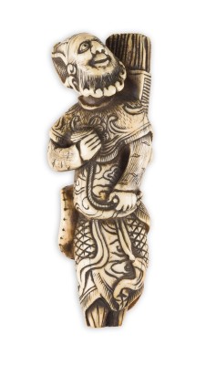 Picture EIN GESCHNITZTES NETSUKE EINES TARTAR-ACHERS (DATTANJIN) AUS ELFENBEIN