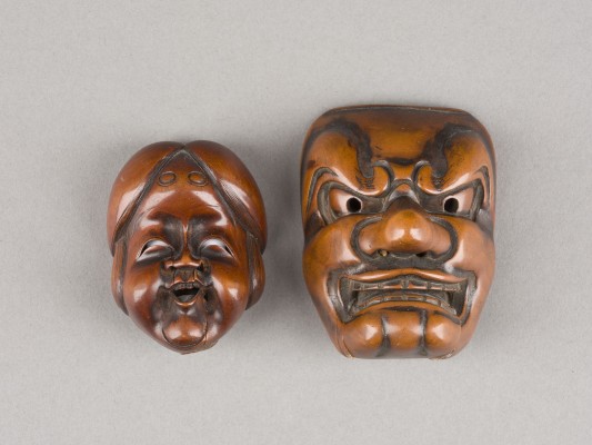 Picture ZWEI MASKEN-NETSUKE VON OKAME UND HANNYA AUS HOLZ