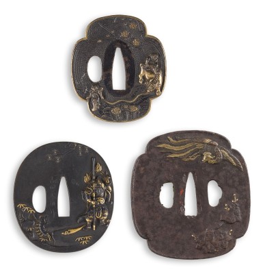 Bild DREI TSUBA MIT METALLEINLAGE (SCHWERTWÄCHTER)