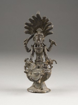 Bild EINE ÖLLAMPE VON NAGA AUS BRONZE