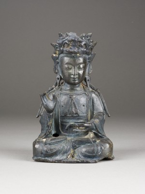 Auktion 148<br>EINE SITZENDE FIGUR VON GUANYIN AUS BRONZE