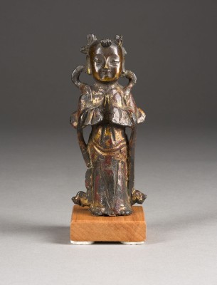 Bild EINE BRONZEFIGUR DES SHANCAI TONGZI MIT VERGOLDETER LACKFASSUNG