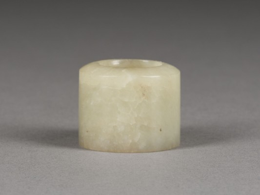 Bild EIN DAUMENRING AUS BLASSEM CELADON-JADE
