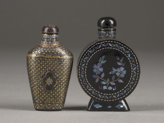 Auction 148<br>ZWEI LAC BURGAUTÉ SNUFFBOTTLES