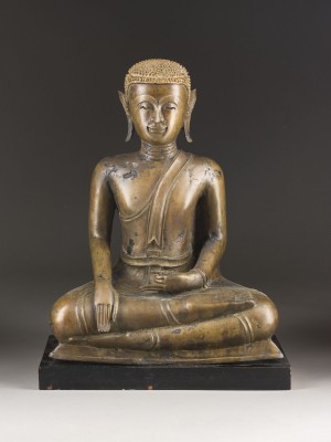 Auction 148<br>EINE GROSSE FIGUR EINES ARHATS AUS BRONZE