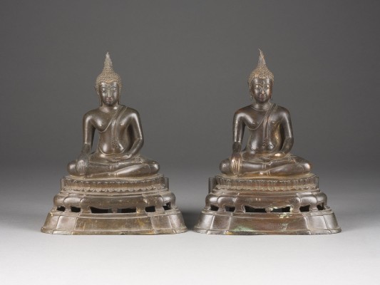 Bild ZWEI SITZENDE BUDDHA-FIGUREN AUS BRONZE