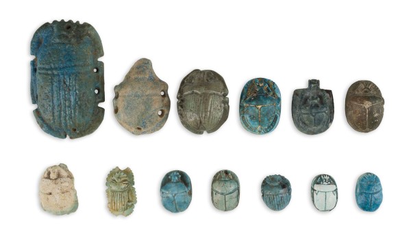 Auction 148<br>13-TEILIGE SKARABÄUS-SAMMLUNG