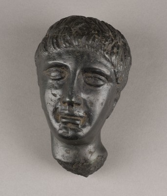 Auction 148<br>PORTRÄT-KOPF EINES JUNGEN MANNES