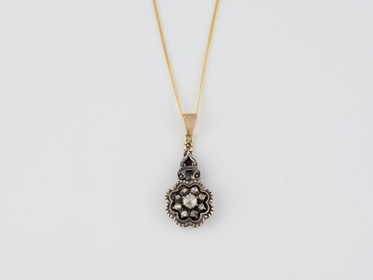 Bild ANTIKES BLUMEN COLLIER