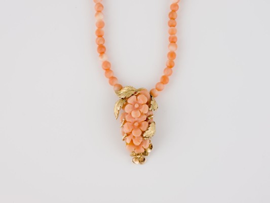 Bild FLORALES KORALLEN COLLIER
