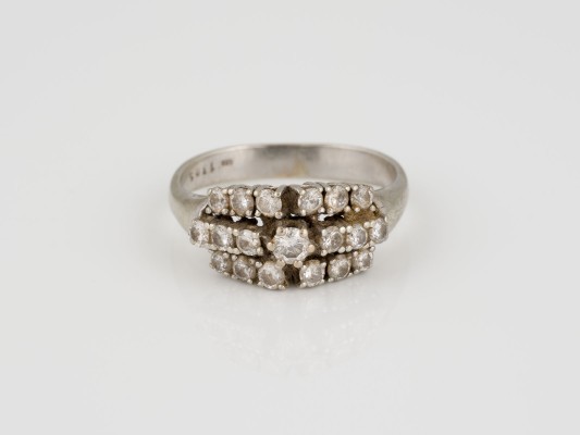 Picture ENTOURAGE BRILLANT RING